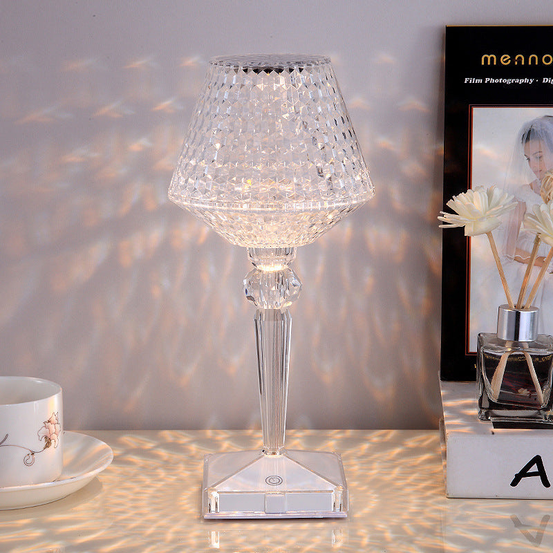 RadiantCrystal - Kristallen LED Tafellamp met Drie Dimbare Verlichtingsopties