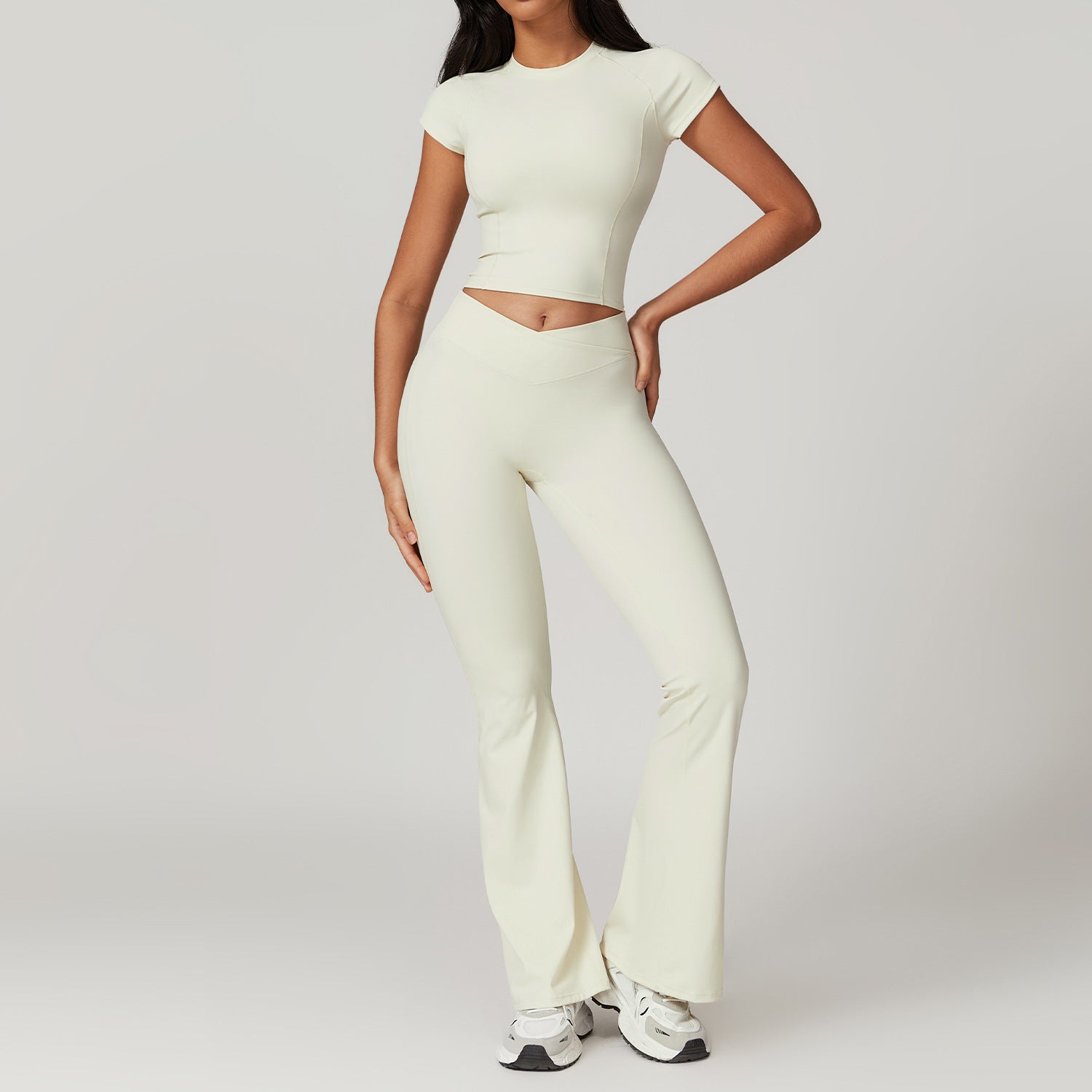 Twee-delige Crop Top en Flare Pant Leggings Set