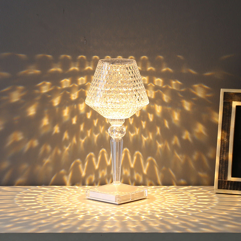 RadiantCrystal - Kristallen LED Tafellamp met Drie Dimbare Verlichtingsopties