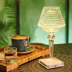 RadiantCrystal - Kristallen LED Tafellamp met Drie Dimbare Verlichtingsopties