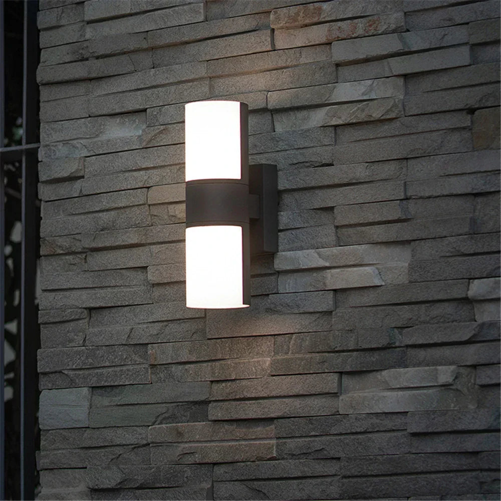 BrightEdge - Stijlvolle LED Wandlamp voor Buitenruimte