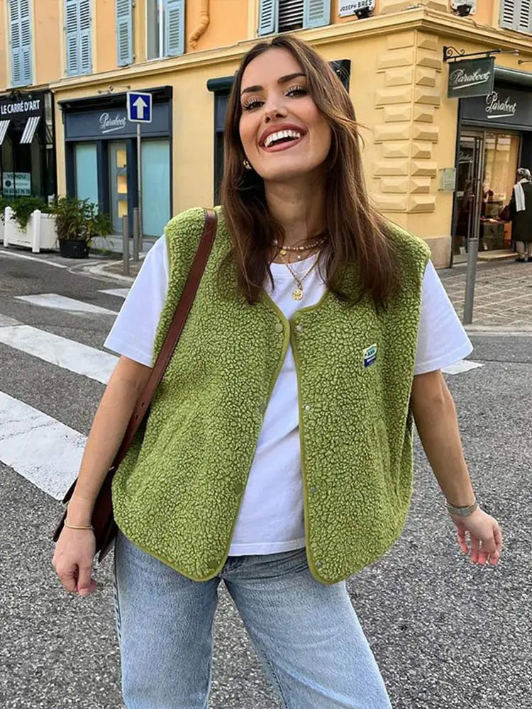 Ovelia | Trendy Wollen Bodywarmer voor Dames met Knopen 0