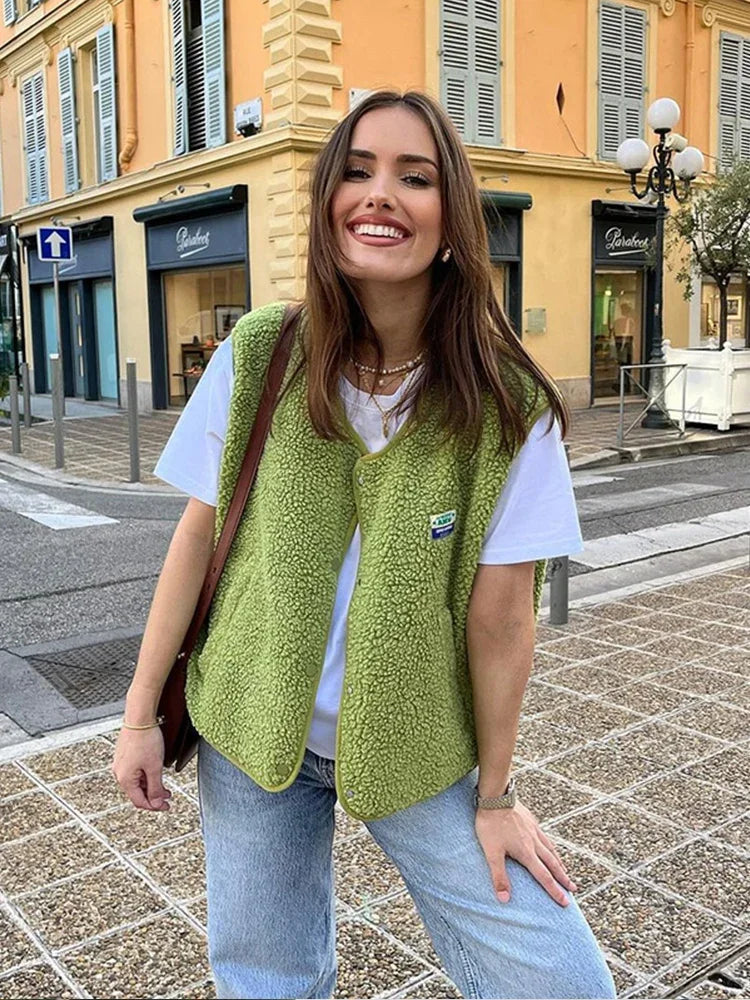 Ovelia | Trendy Wollen Bodywarmer voor Dames met Knopen 1