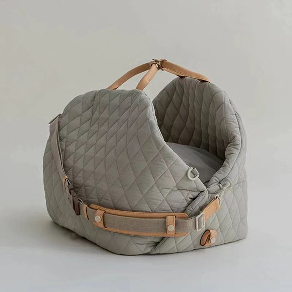 Deluxe Gequiltte Hondenautostoel en Draagtas - Comfort en Stijl voor de Reis van Uw Huisdier