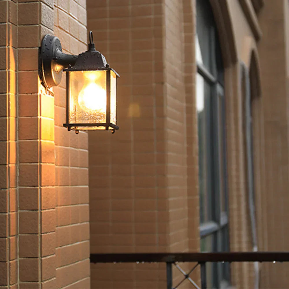 RetroLume - Klassieke Wandlamp voor Buiten