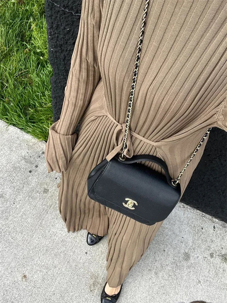 Alana gebreide maxi-jurk met veters – hoge taille, lange mouwen