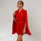 Riley Cape Jurk Luxe Elegante Blazerjurk Voor Gala, Bruiloft en Avondgelegenheden Met Mysterieuze Cape en Gouden Details