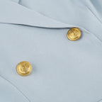 Riley Cape Jurk Luxe Elegante Blazerjurk Voor Gala, Bruiloft en Avondgelegenheden Met Mysterieuze Cape en Gouden Details