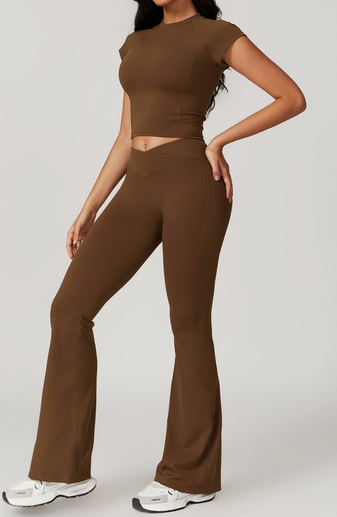 Twee-delige Crop Top en Flare Pant Leggings Set