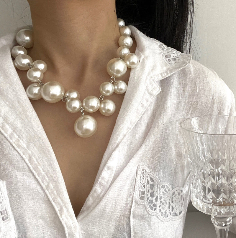Parelmeisje Adembenemende Parelketting met Tijdloze Elegantie en Fitness-Tracker Functie in Luxe Hars Materiaal
