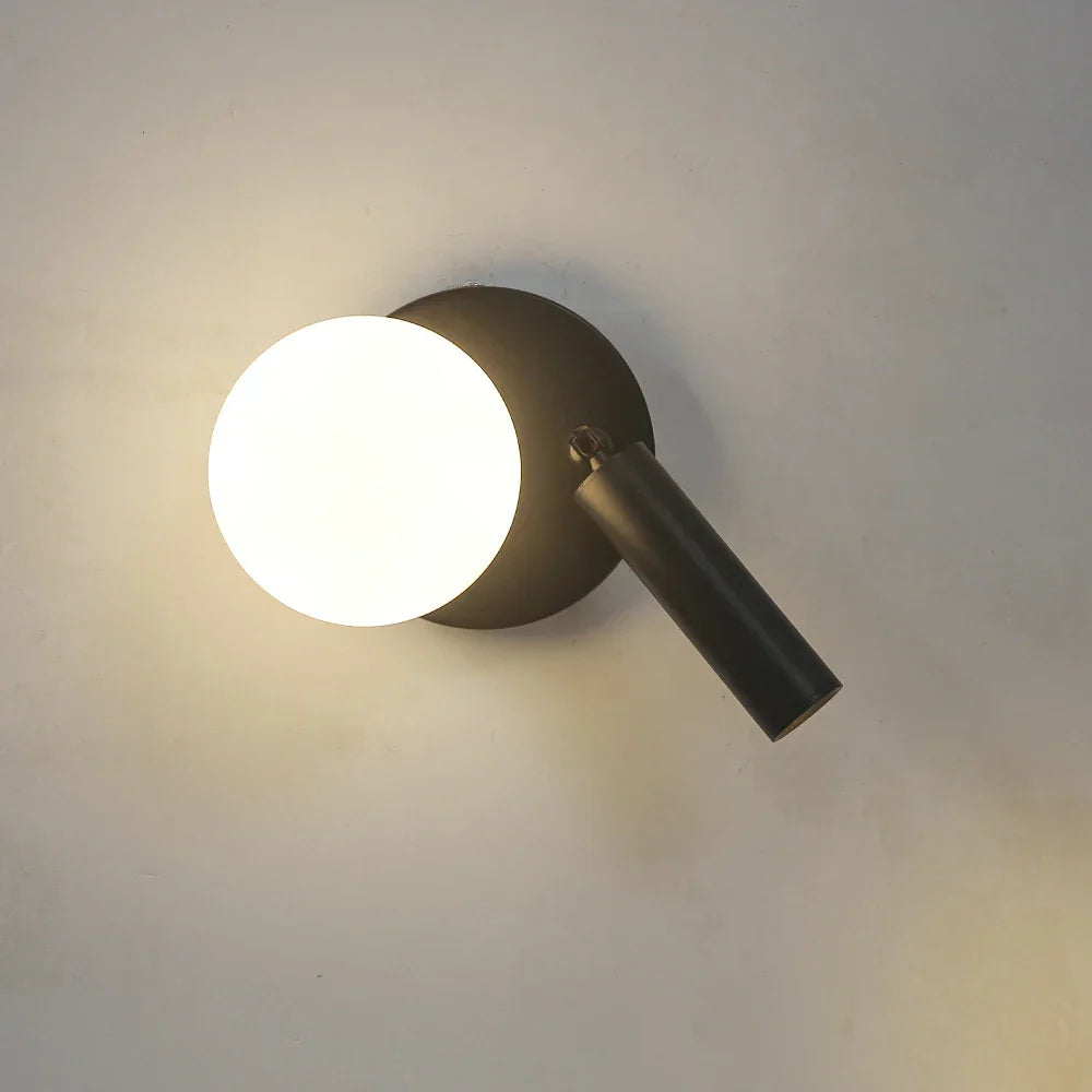 NordicRadiance LED Wandlamp - Scandinavisch Design met Roteerbare Kop voor Slaapkamer of Woonkamer
