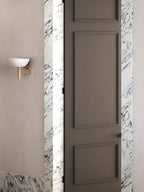 MarbleAura - Luxe Marmeren Wandlamp met Koper – Modern Design voor Woonkamer/Slaapkamer
