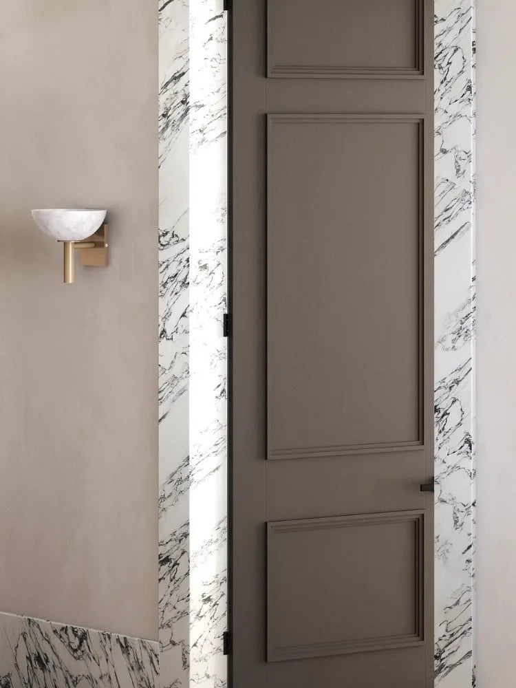 MarbleAura - Luxe Marmeren Wandlamp met Koper – Modern Design voor Woonkamer/Slaapkamer