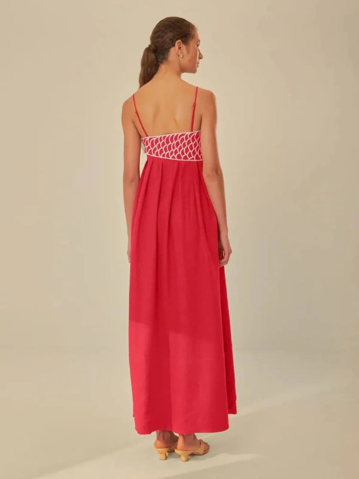 Semi-transparante cami maxi-jurk met geborduurde vissen 2