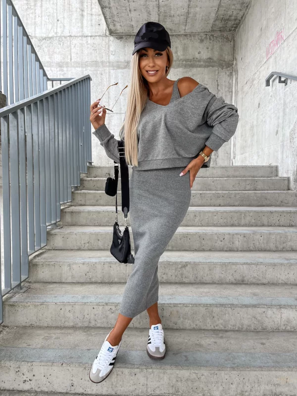 Sharon Set: Mouwloze jurk en hoodie 0