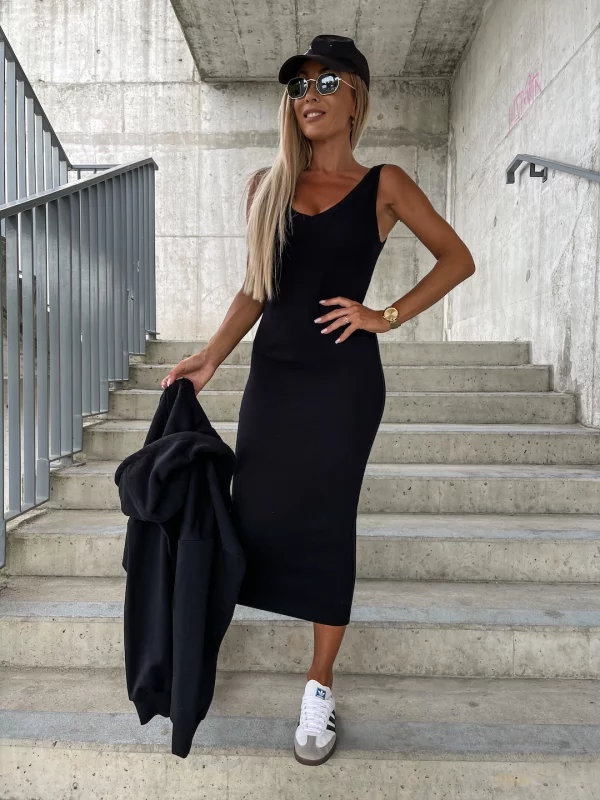 Sharon Set: Mouwloze jurk en hoodie 3