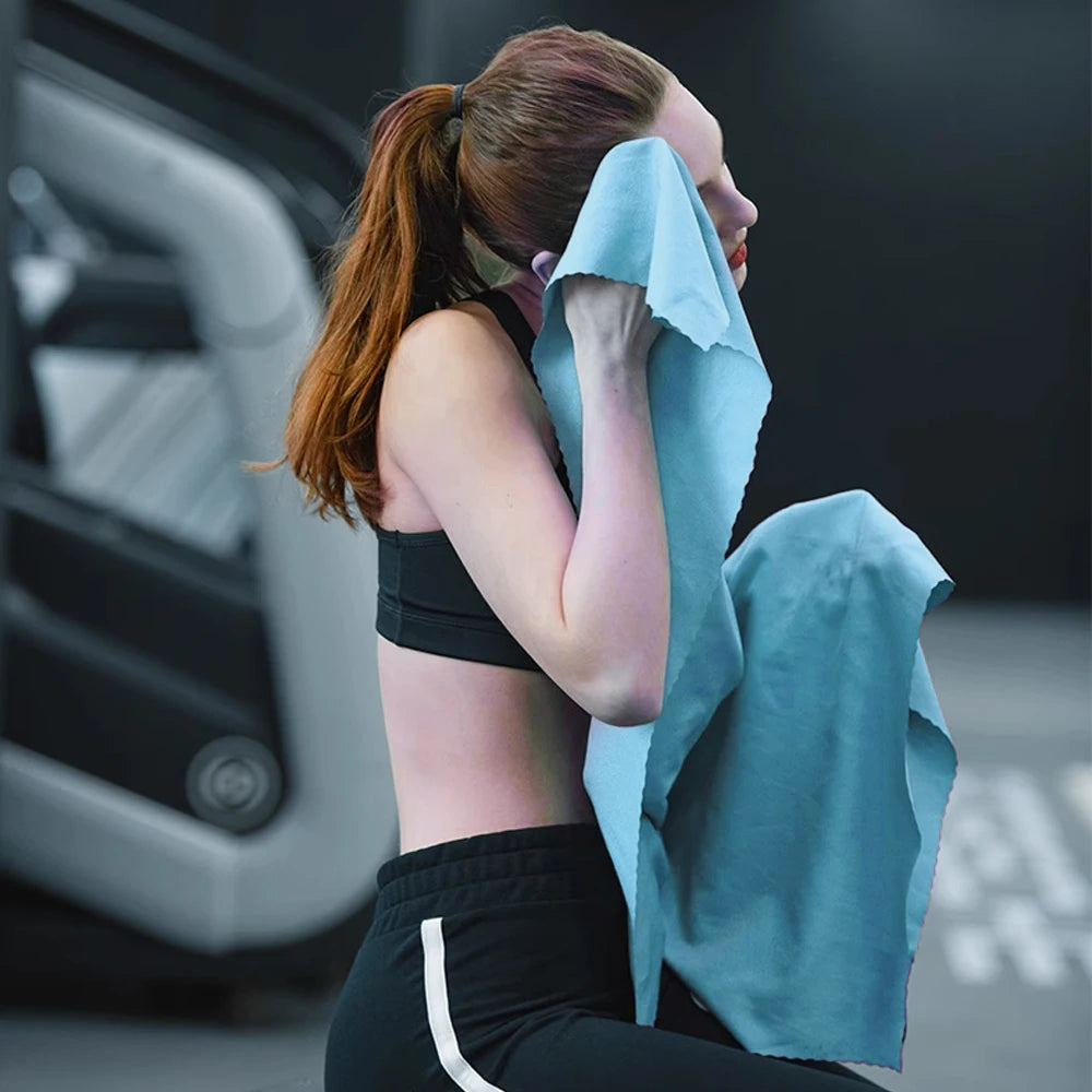Sneldrogende Microvezel Badhanddoek - Ideaal voor Sport en Outdoor 1