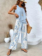 Tweedelig mouwloos damestopje en rechte broek | Chic 1