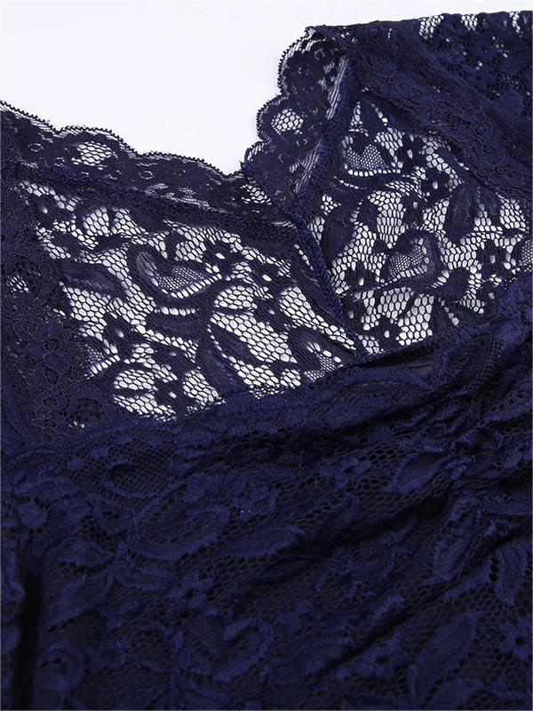 Vintage donkerblauwe top met korte mouwen en kant 3