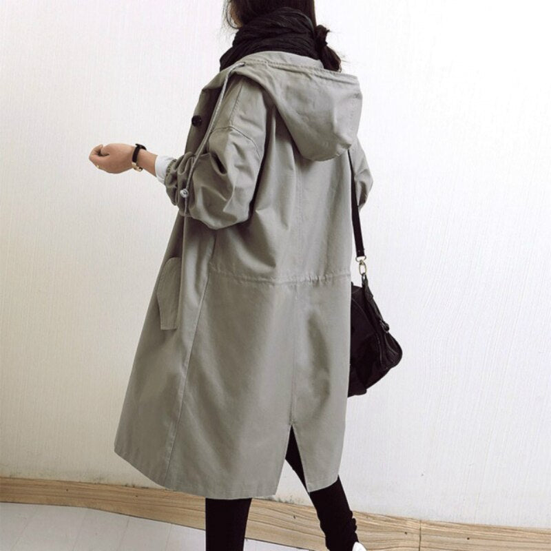 W&W | Modieuze lange trenchcoat voor dames, seizoenswissel 2023 7