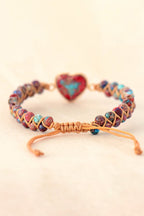 Charmante hartvormige armband met natuurlijke steenaccenten