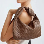 Seraphina - Chic Hobo Tas met Geweven Textuur