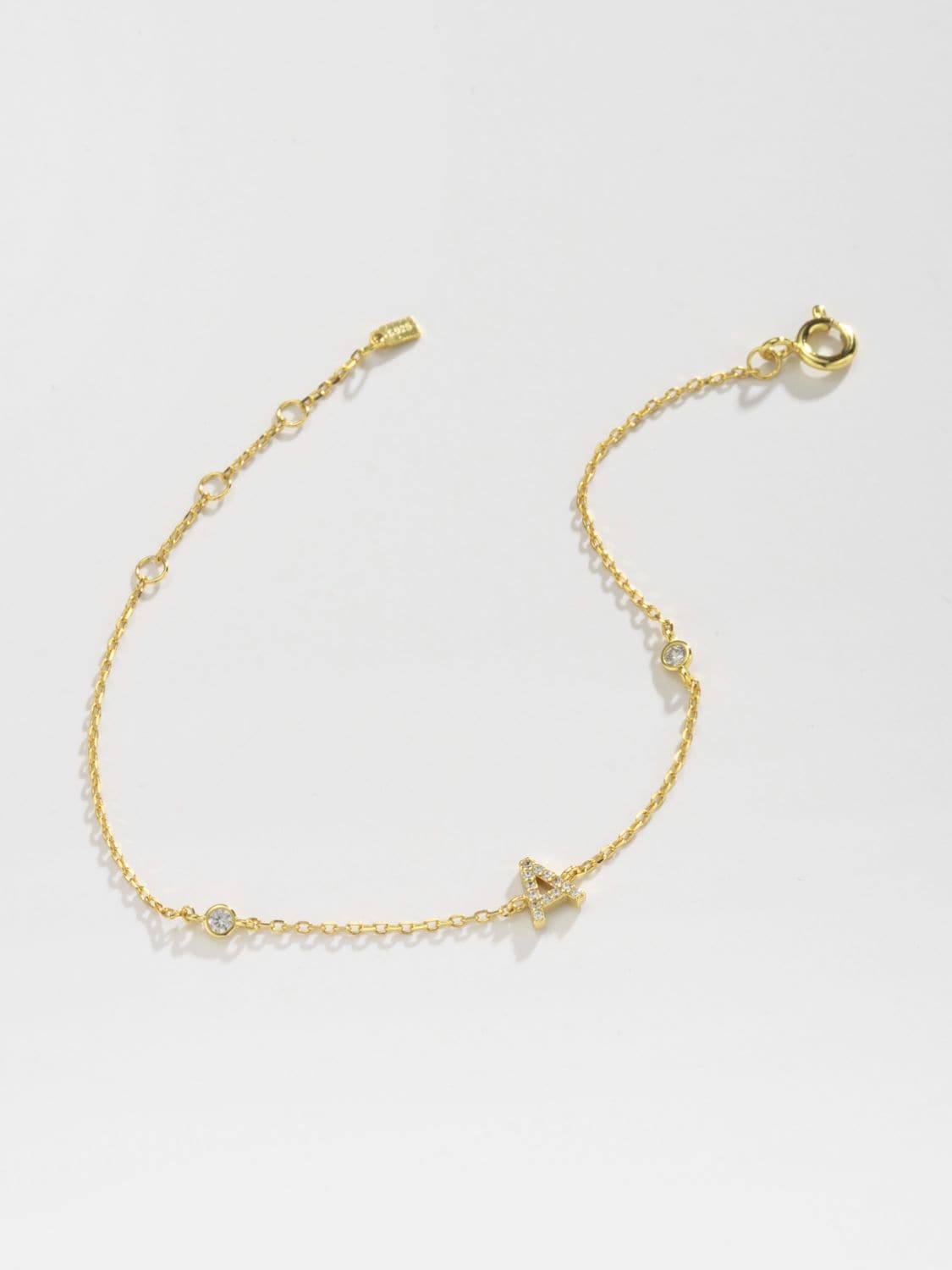 Zircon alfabet bedelarmband in 925 sterling zilver