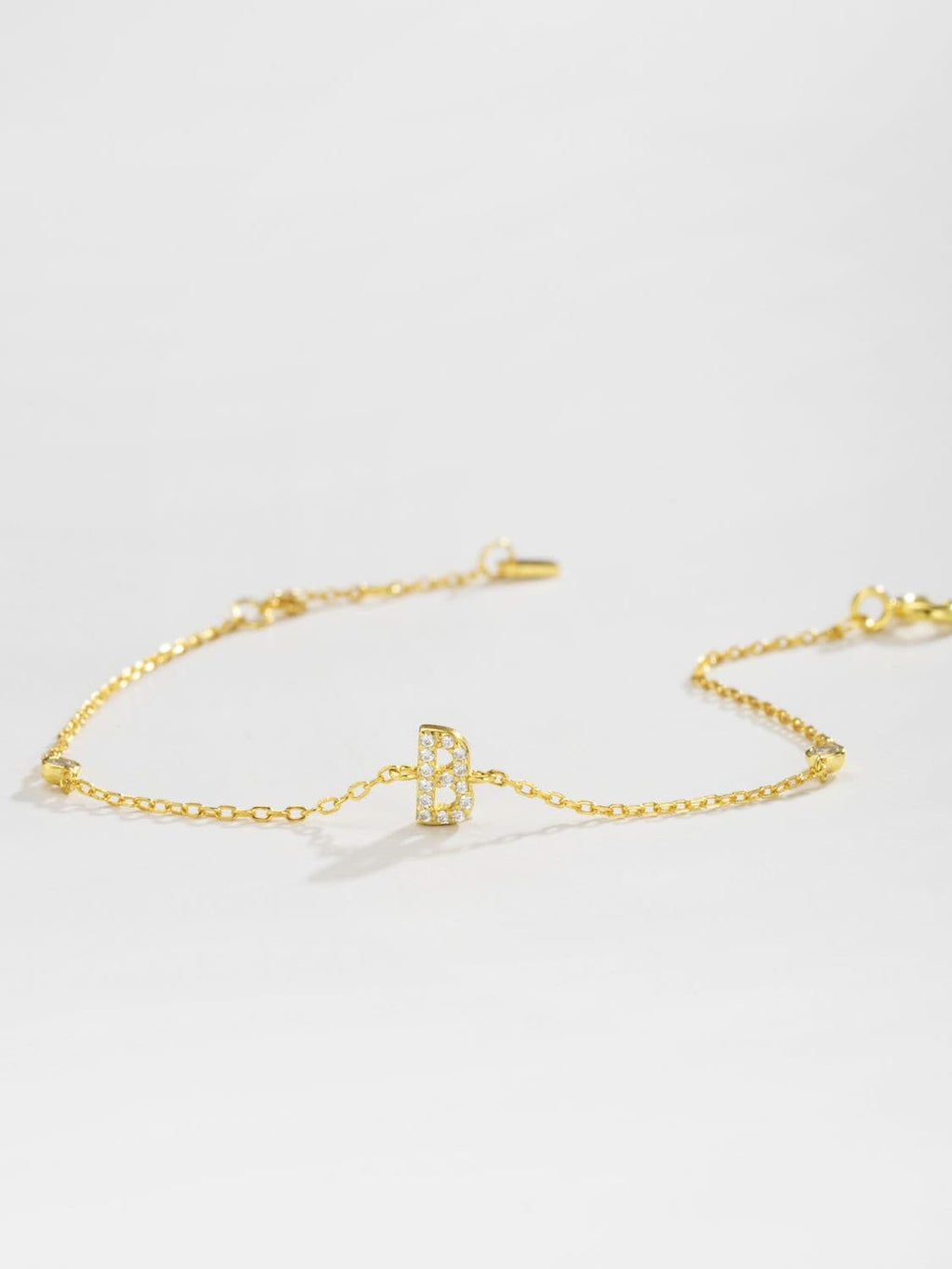 Zircon alfabet bedelarmband in 925 sterling zilver