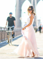 Anaya Elegante Witte Chiffon Maxi Jurk voor Zomerbruiloften en Feestelijke Evenementen met Comfortabele Vloeiende Stoffen en Flatterend Silhouet
