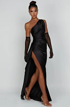 Luxe Satijnen One-Shoulder Splitjurk voor Elegante Avonden en Gala's met Luxe Satijn, Asymmetrisch Schouderontwerp en Hoge Split voor Flatterende Pasvorm