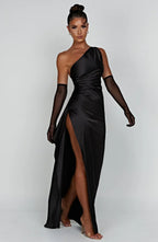 Jurk Satijnen One Shoulder Met Hoge Split En Drapeering
