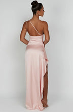 Jurk Satijnen One Shoulder Met Hoge Split En Drapeering