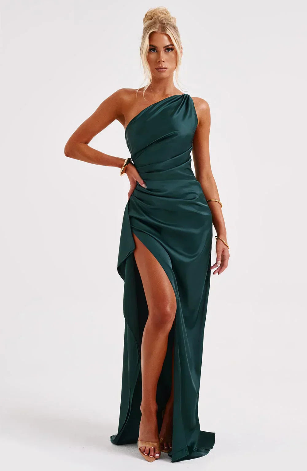 Jurk Satijnen One Shoulder Met Hoge Split En Drapeering