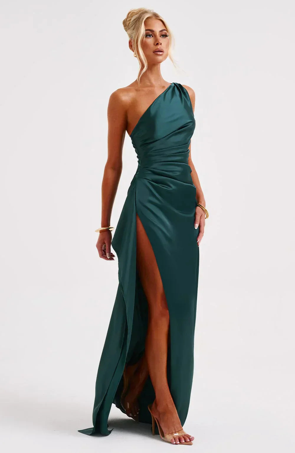 Jurk Satijnen One Shoulder Met Hoge Split En Drapeering
