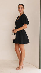 Dames Jurk – Korte Pofmouwen – Vierkante Hals – Elastisch Model – Flared Mini Lengte
