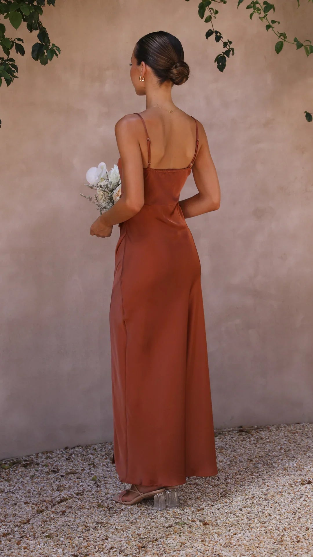 Dames Slip Dress - Zijdeachtige Stof - Rechte Halslijn - Satijnlook met Zijsplit