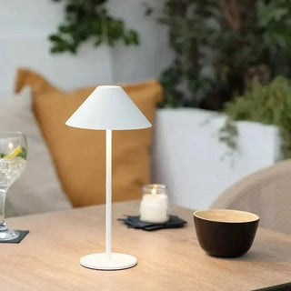 Darlœ  – Scandinavian Design Tafellamp met Warm Licht