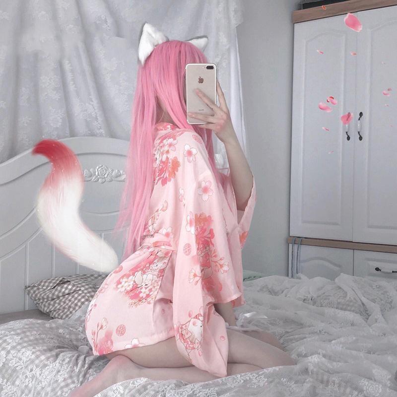 Kimono met kersenbloesem