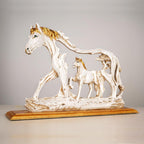 Feng Shui Galloping Horse Showpiece met Houten Basis