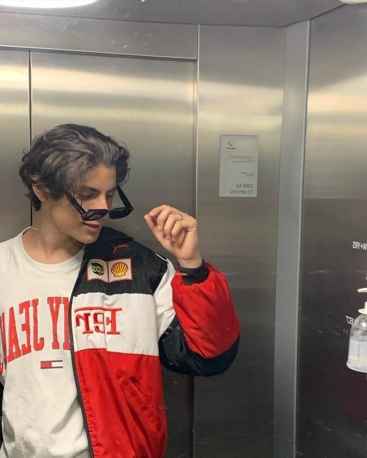 Vintage Ferrari Racer Jack voor Unisex met Sportieve Stijl en Duurzame Materialen voor Avontuurlijke Look
