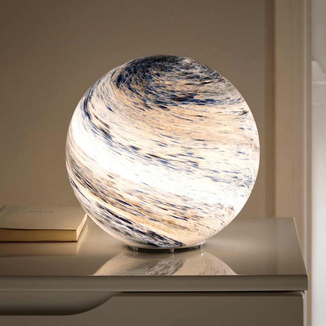 Glazen Maanlamp Zachte Lichtbol Met Maanweergave Realistisch