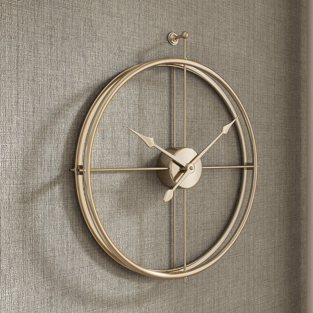 Gouden Scarlett Minimalistische Wandklok voor Modern Interieur