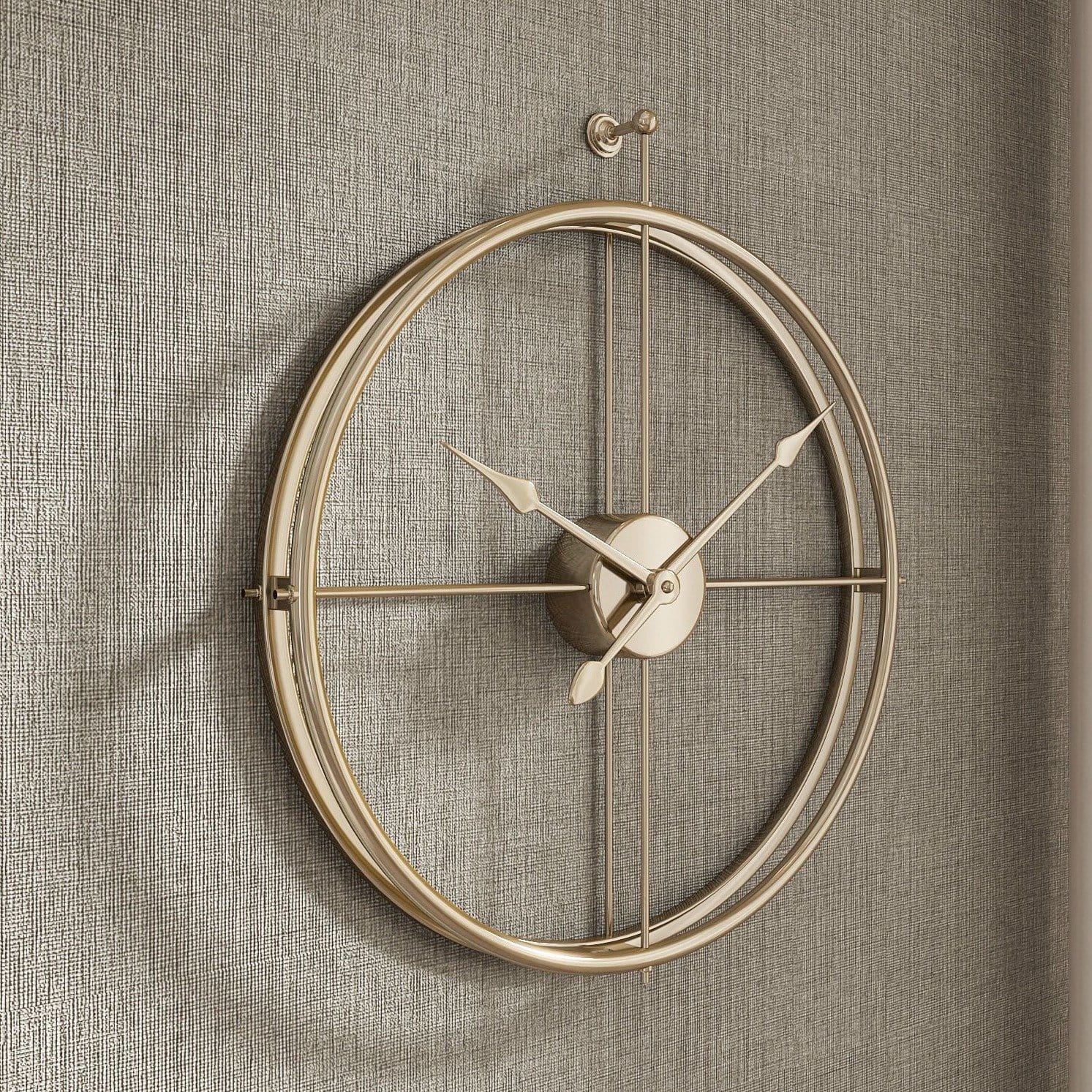 Gouden Scarlett Minimalistische Wandklok voor Modern Interieur