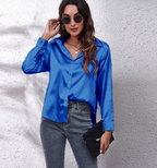 Satijnen Blouse Met Knoopsluiting En Lange Mouwen Elegante