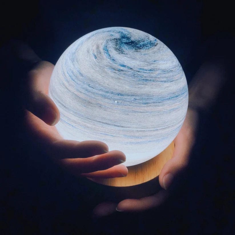 LunaGlow - Artistieke Dimbare USB Maanlamp