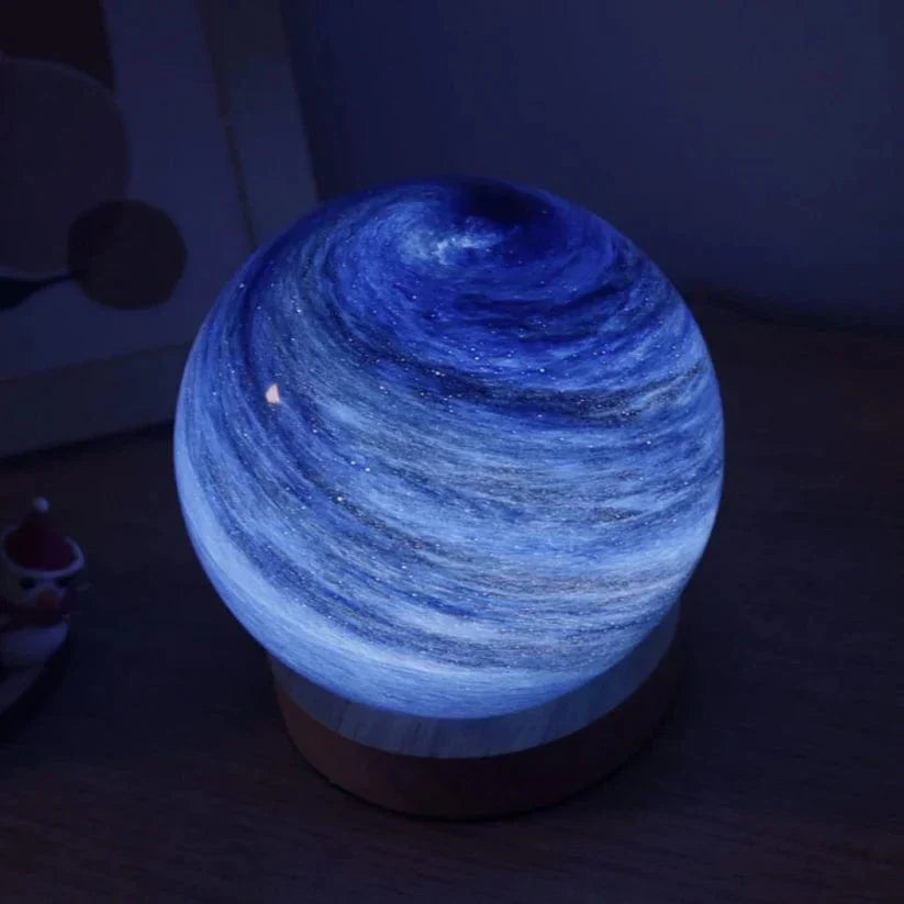 LunaGlow - Artistieke Dimbare USB Maanlamp