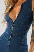 Dames Jumpsuit – Denim – Diepe V-Hals – Flared Pijpen – Getailleerde Pasvorm – Rits Sluiting