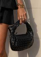 Vlechtknoop Neplederen Mini Tas Met Geweven Ontwerp En Gedraaide Handgreep Voor Elegante En Moderne Stijl