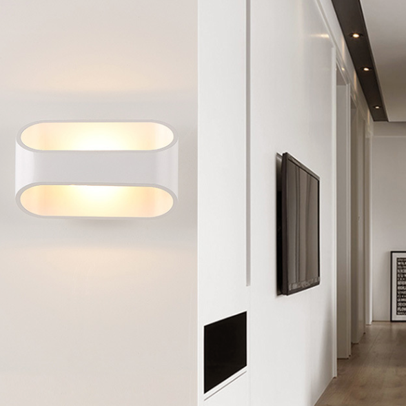 Witte aluminium LED wandlamp met applicatieontwerp
