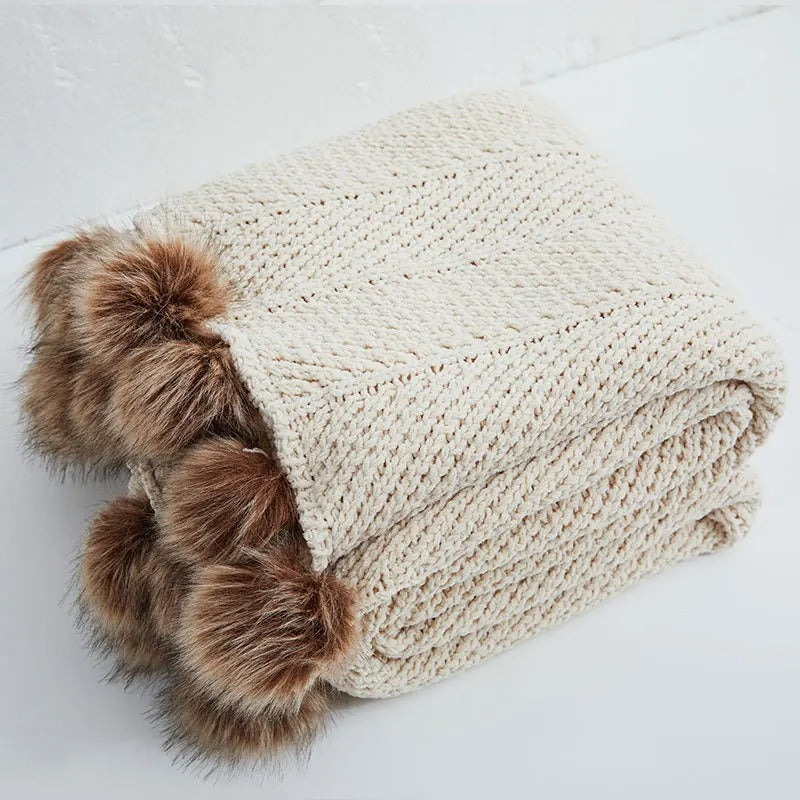 Grofgebreide Chenille-deken met schattige pompons